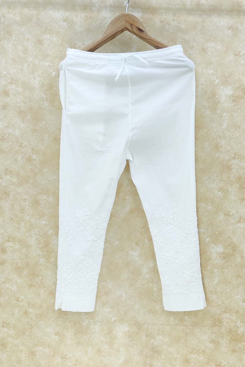 Juniper Women Plum Cotton Lycra Solid Slim Fit Pants