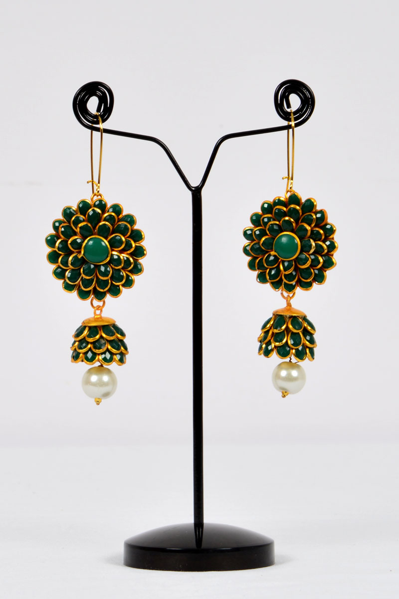 Buy Dark Green Color, Sunflower Patter Polkhi, Elegant Drop Earrings with  Gold Plated Beautifully Highlighted Petals - MCJ250118 |  www.maanacreation.com